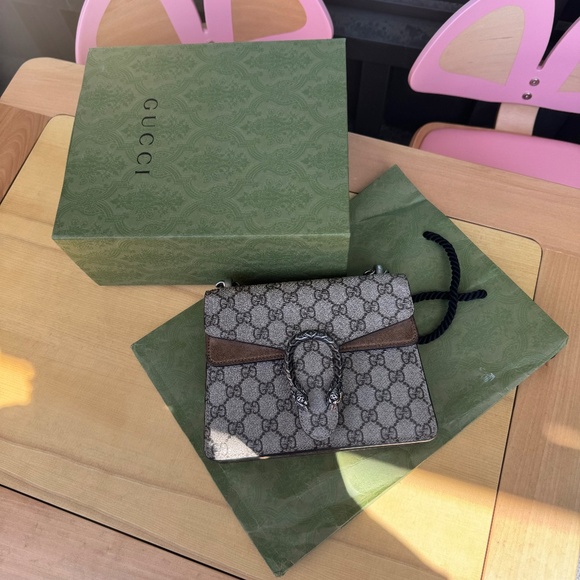 Authentic Gucci Dionysus GG Supreme Mini Bag - Made in Italy - Picture 2 of 13